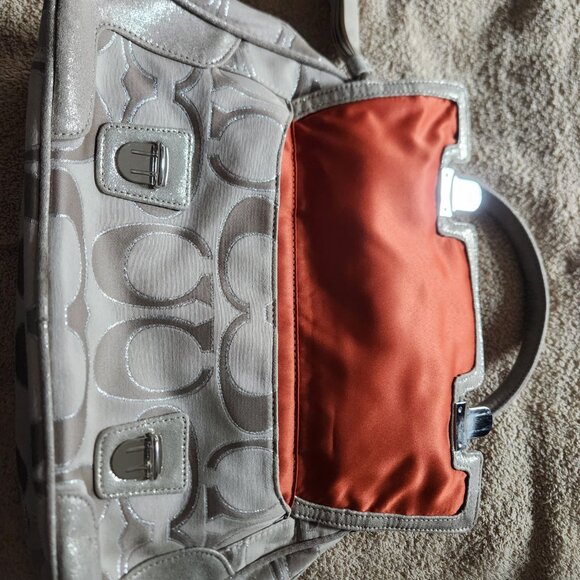 Coach Poppy Signature Sateen Metalic Pushlock Satchel Light Khaki - Picture 4 of 6